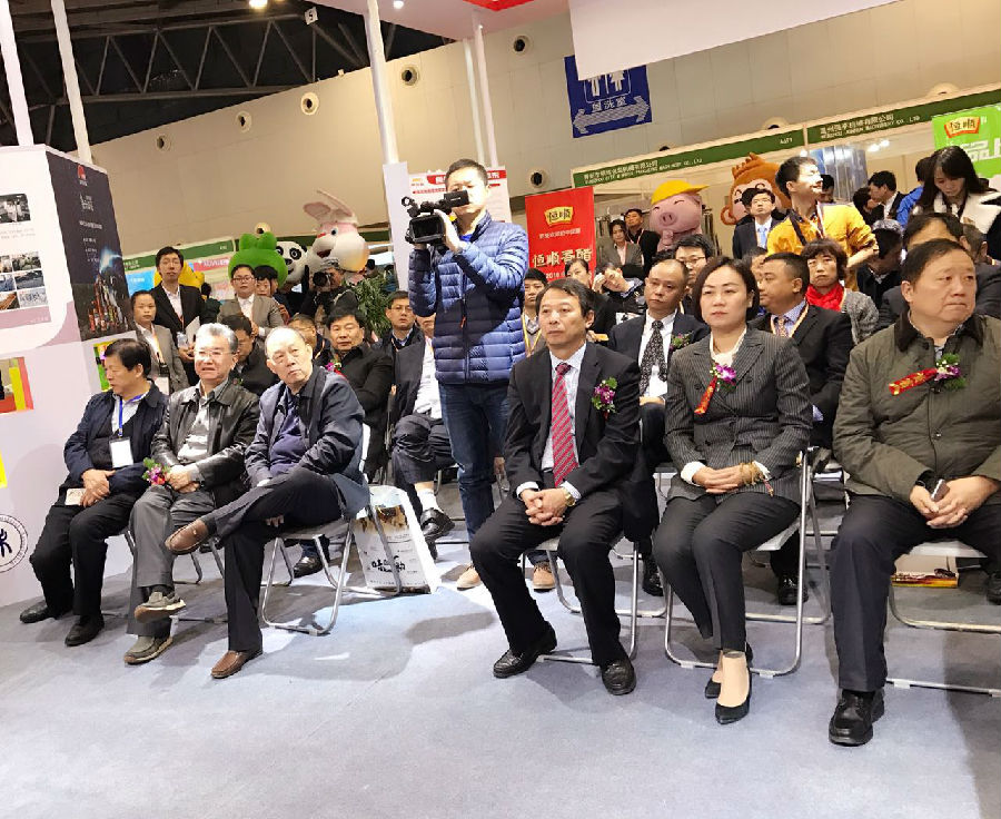 160889565758986512.jpg 红桃视频