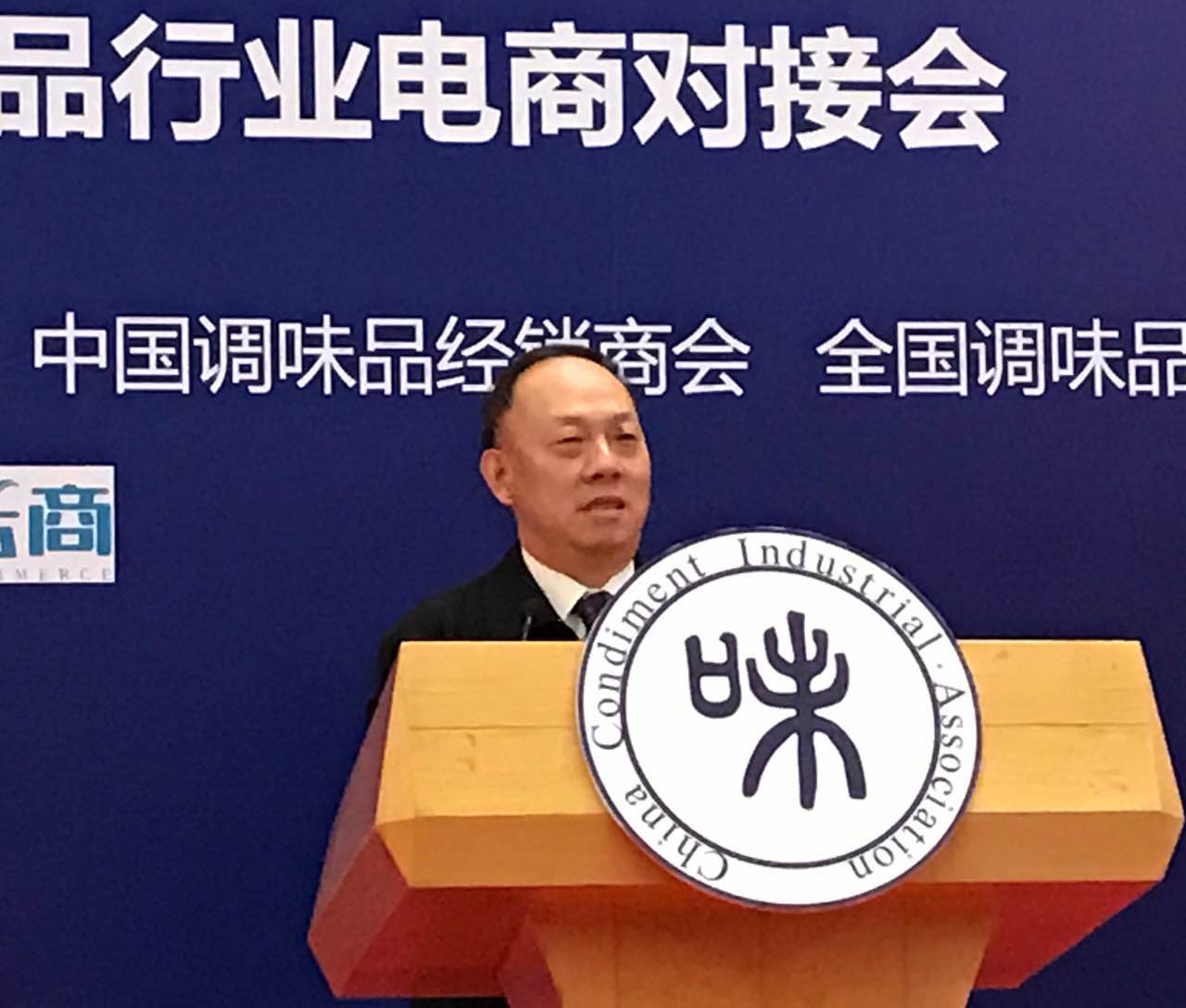 130782805202440383.jpg 红桃视频